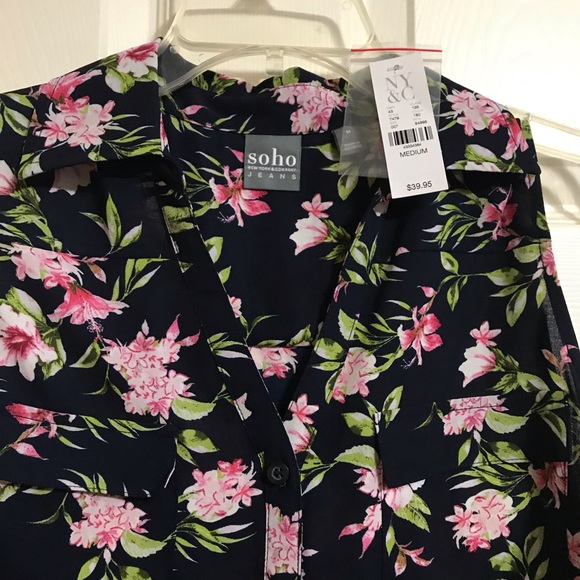 Sleeveless floral print shirt - Picture 2 of 5